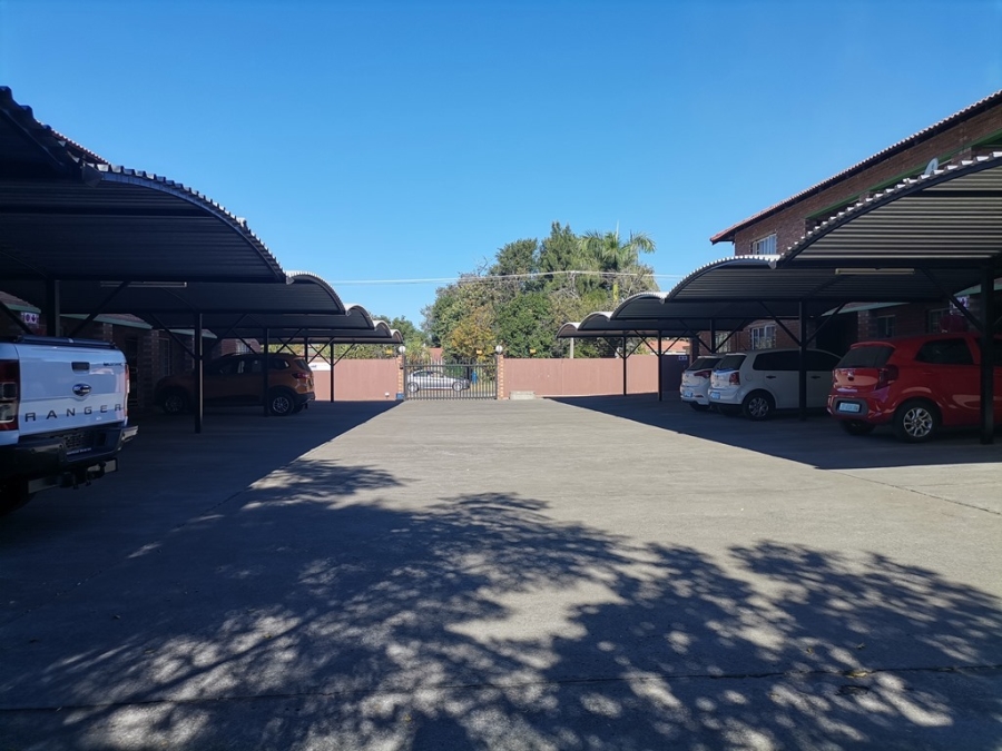 1 Bedroom Property for Sale in Rustenburg Central North West
